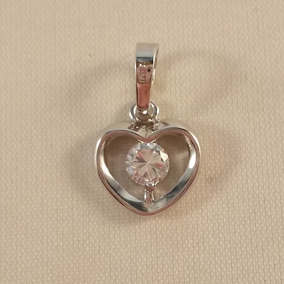 18K White Gold Filled Elegant Heart Shape Diamond Zircon Necklace Pendant AAA - Picture 2 of 7